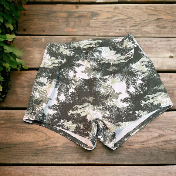 Gymshark Women’s Shorts (Small) - Picture 1 of 3